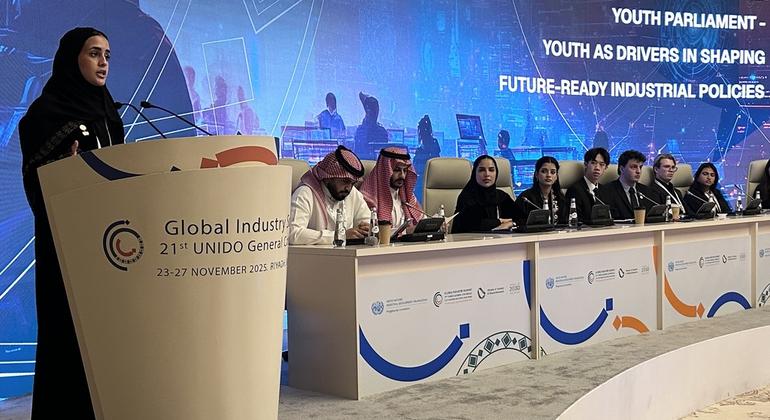 Сессия Молодежного парламента на Глобальном промышленном саммите в Эр-Рияде.